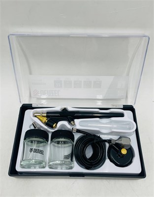 Аэрограф с нижним бачком AB2, 0,8 мм, 22 мл, 11 л/мин Denzel 57311